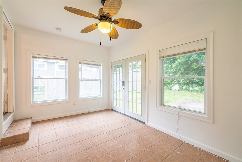 65 Sassamon Ave, Milton