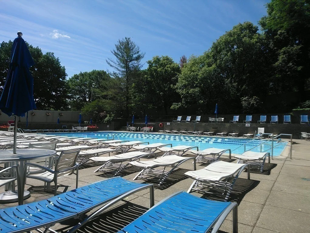 33 Pond Ave, Brookline Village