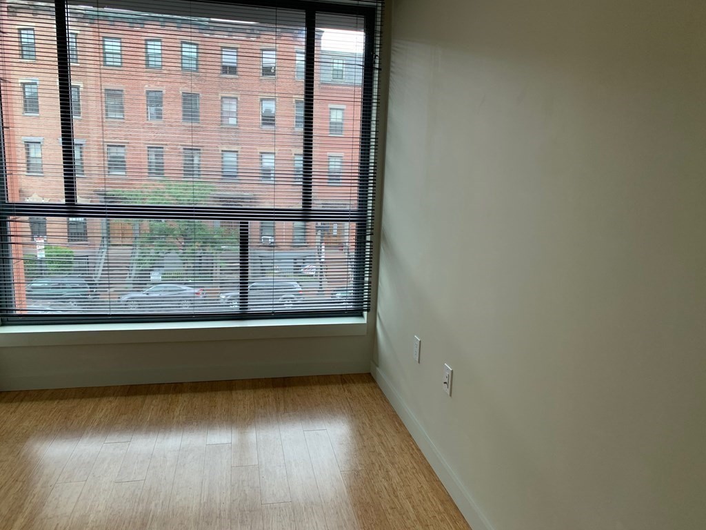 691 Massachusetts Ave, South End