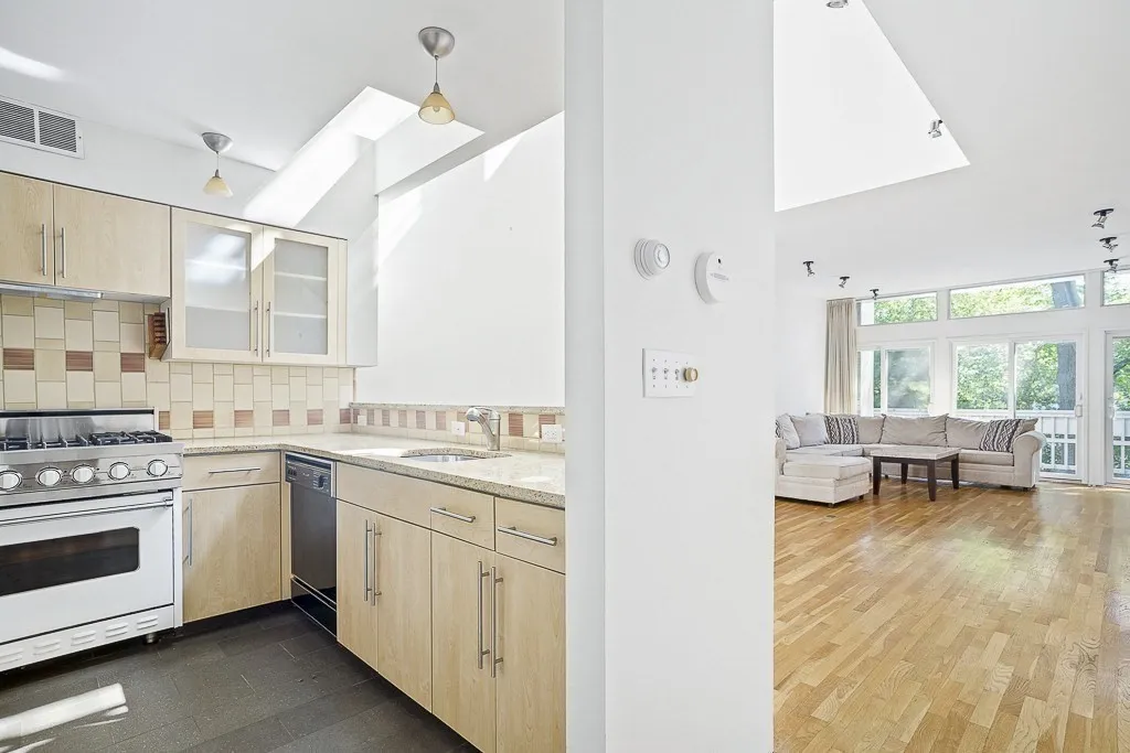 14 Chauncy St, Harvard Square