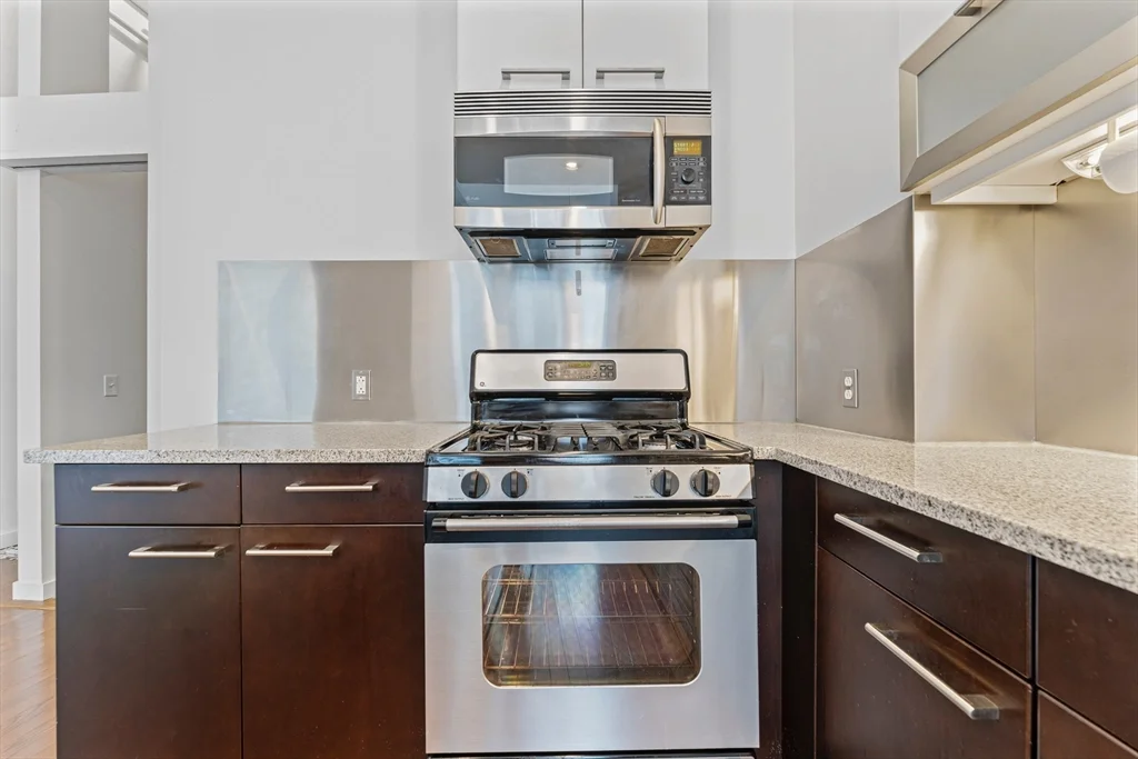 88 Kingston St, Midtown