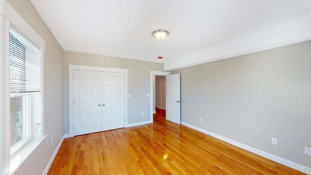 25 Main St, Winter Hill