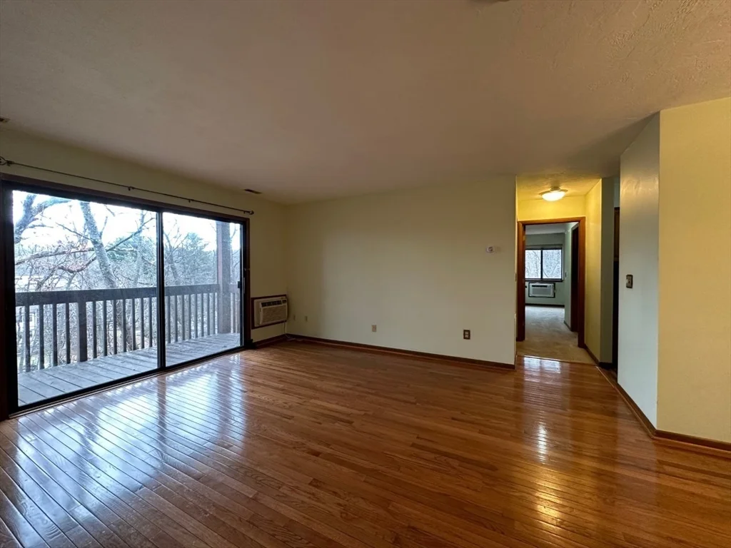 340 Sunderland Rd, Worcester