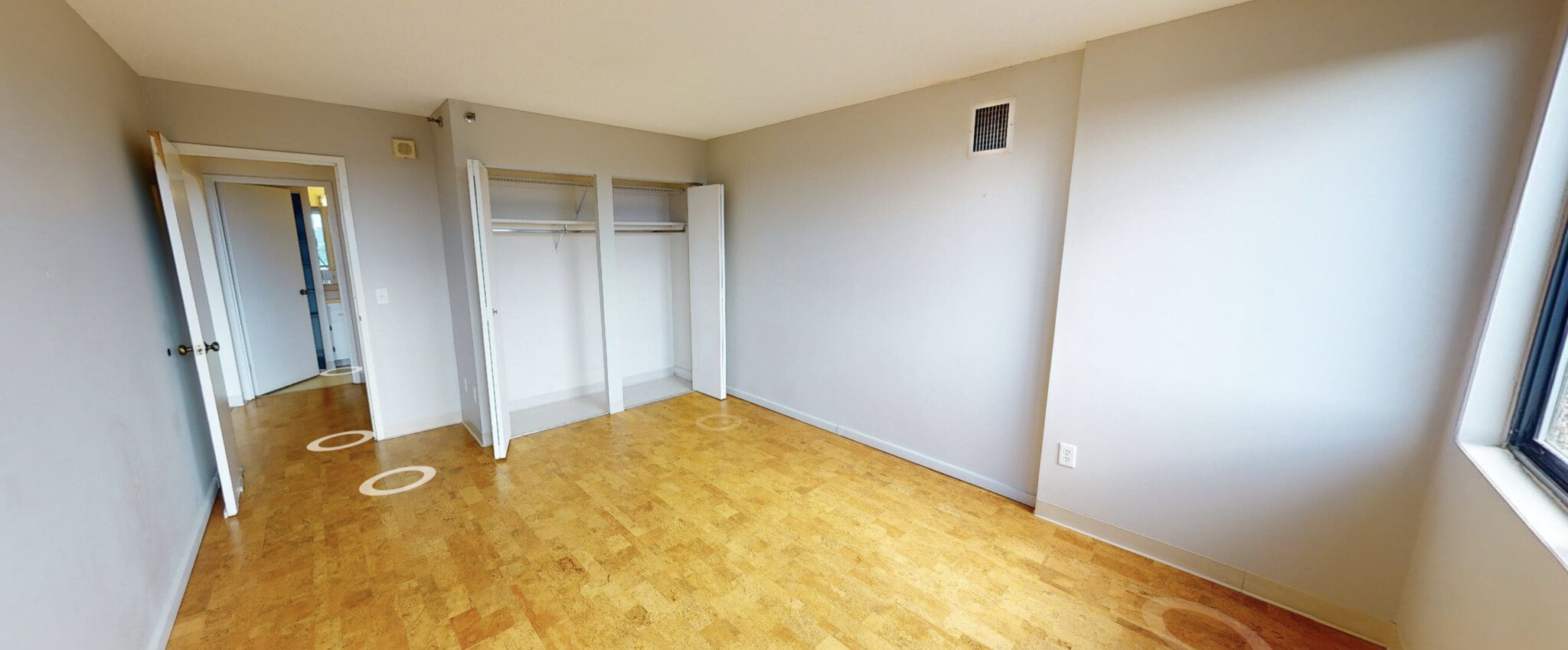 1731 Beacon St, Washington Square