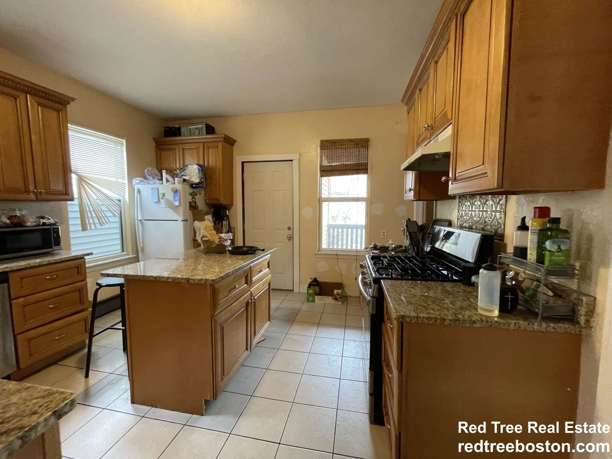 8 Eldora St, Mission Hill