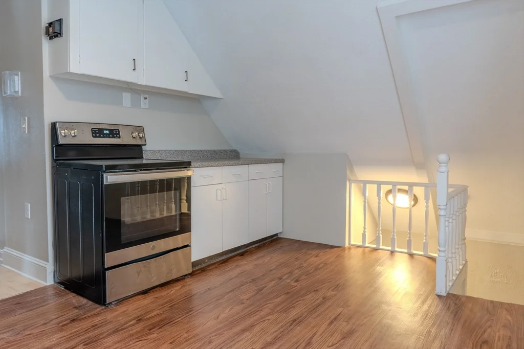 21 John St, Attleboro