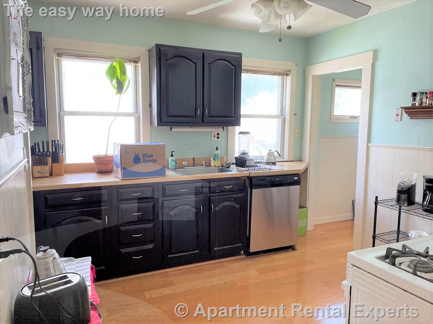 16 Hamilton St, Tufts