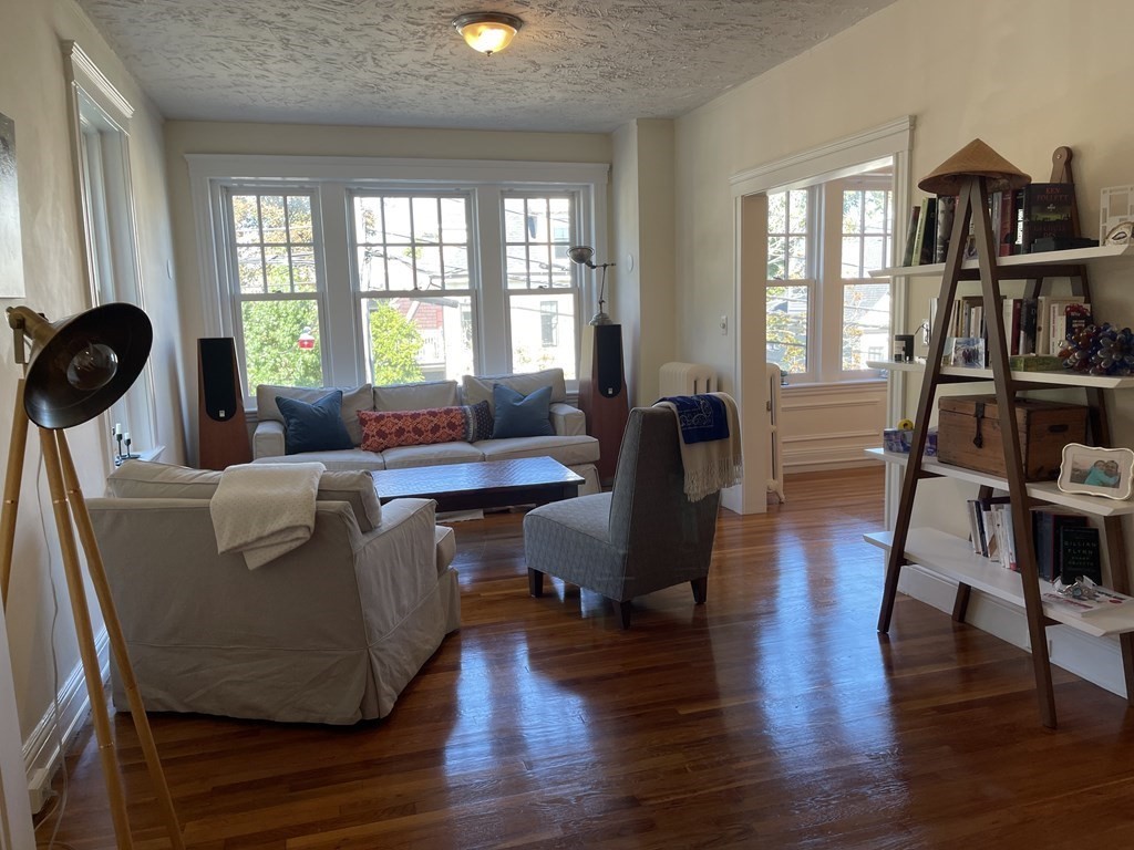 52 Summit Ave, Brookline