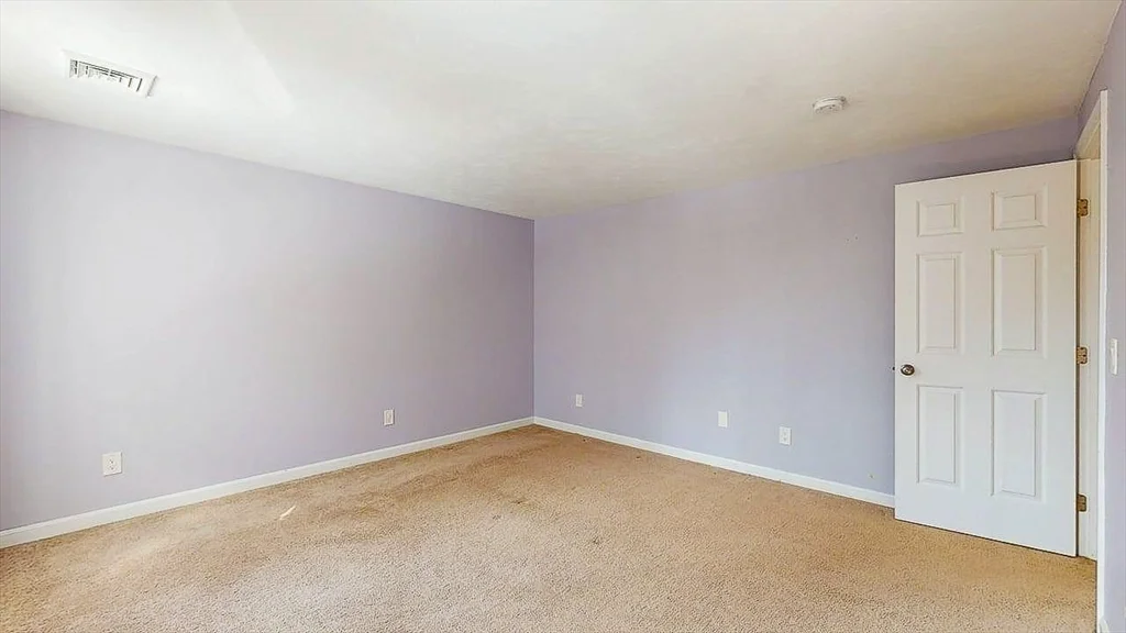 12 Coldbrook Rd, Millbury