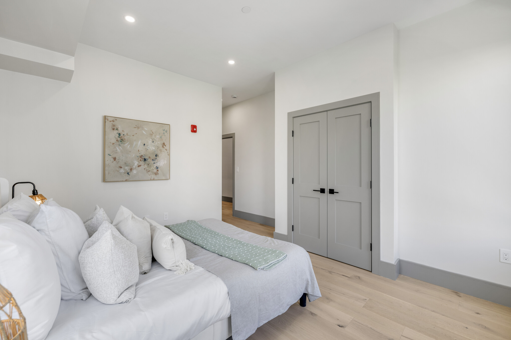 566 East 3rd St, South Boston