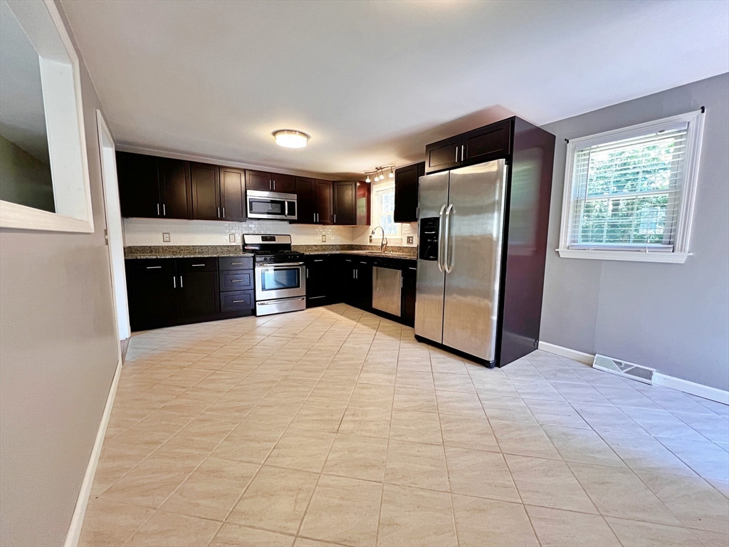 119 Bairdcrest Rd, Springfield