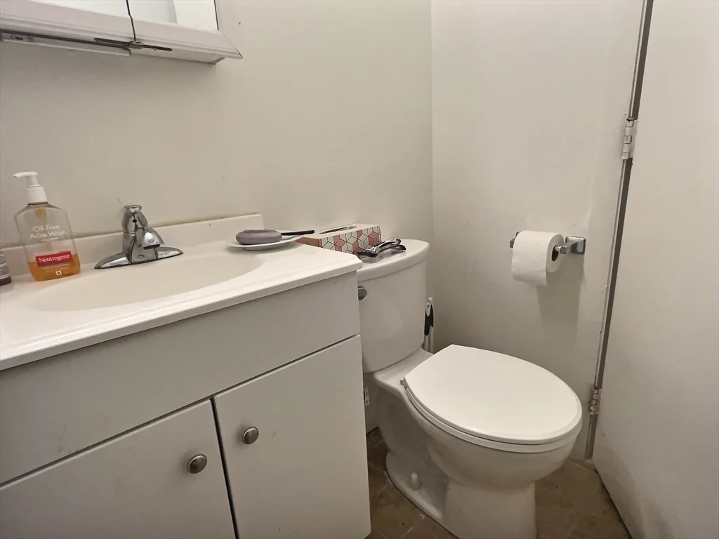 1027 Commonwealth Ave, Allston