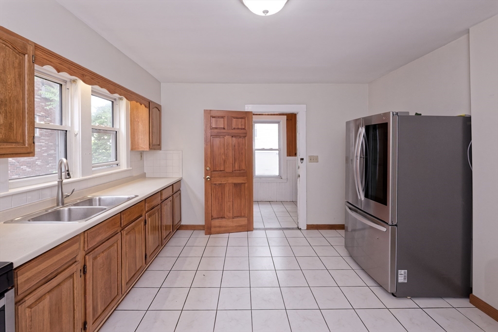 23-25 St James Ter, Newton