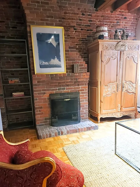 130 Fulton St, North End