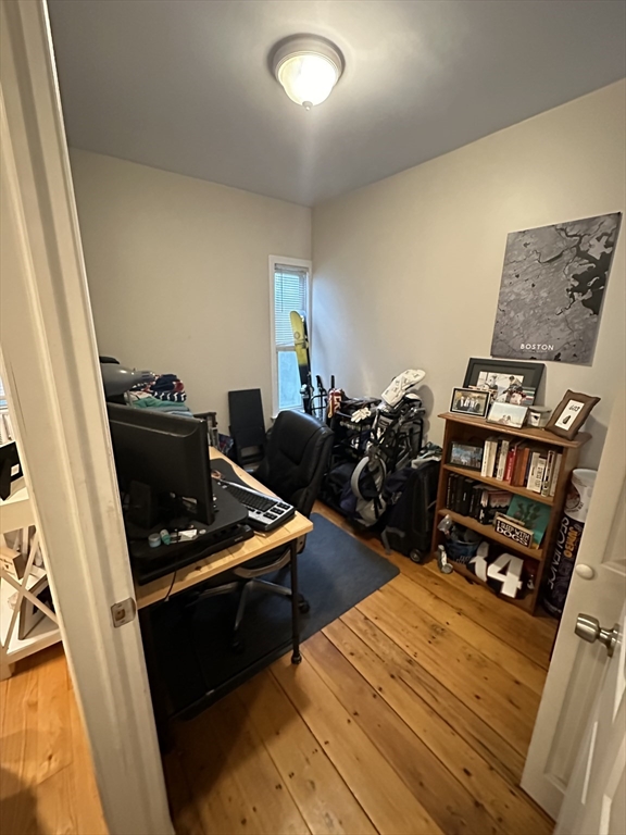 98 Chelsea St, East Boston