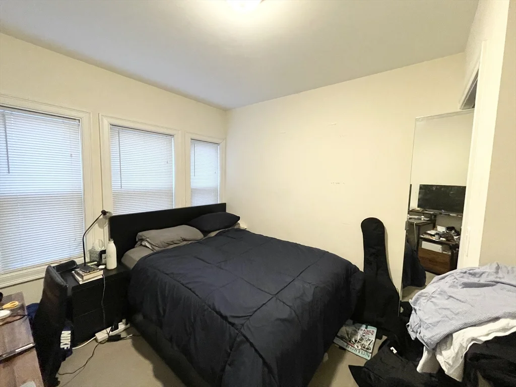 21 Iroquois, Mission Hill