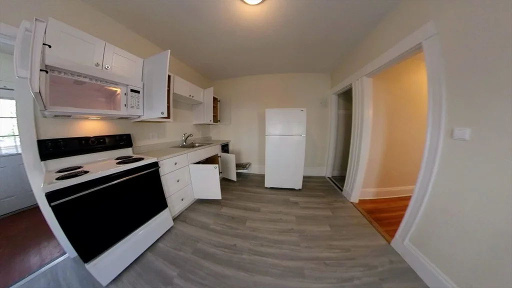 11 Banks St, Waltham