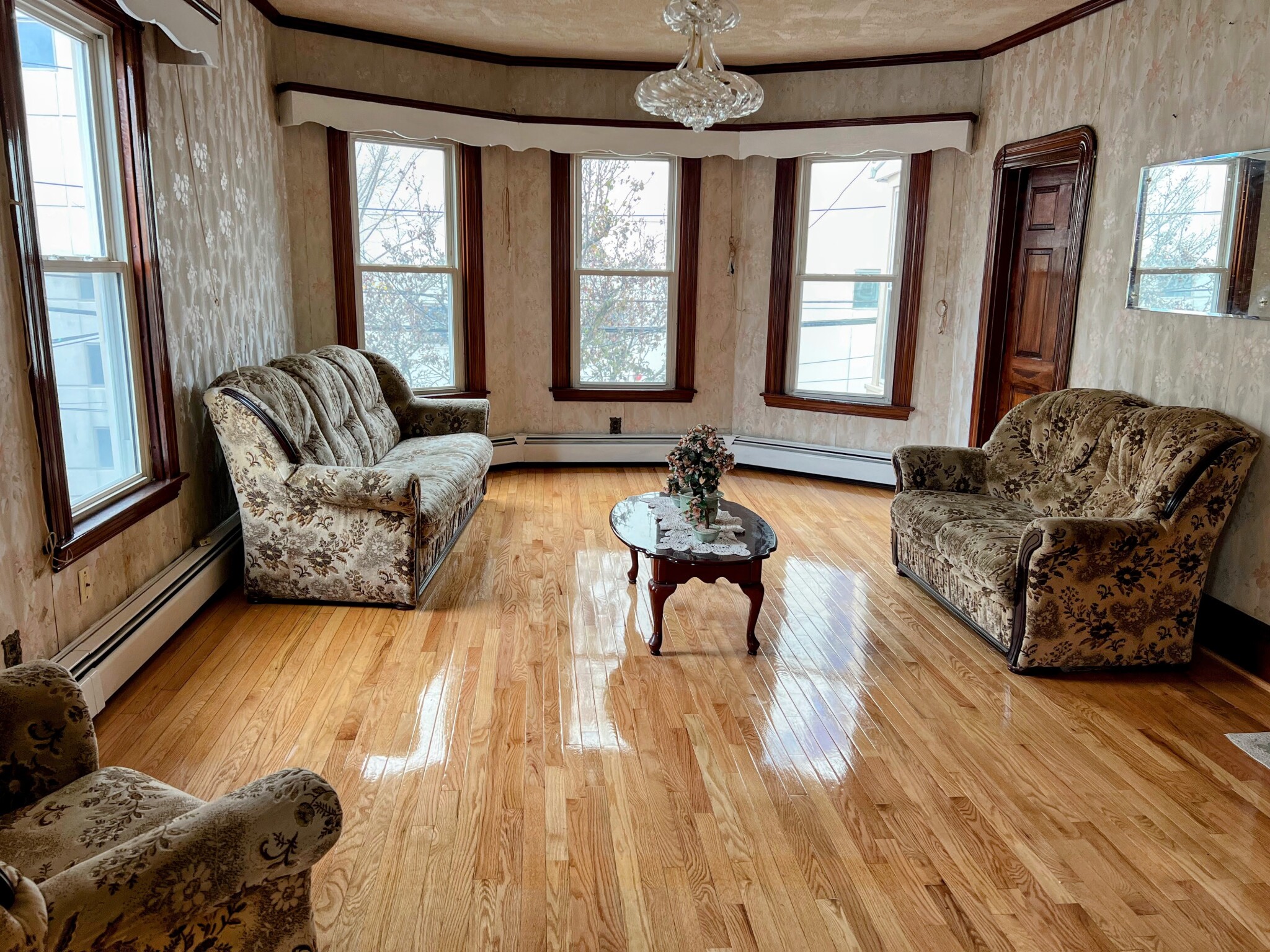 61 Tufts St, East Somerville