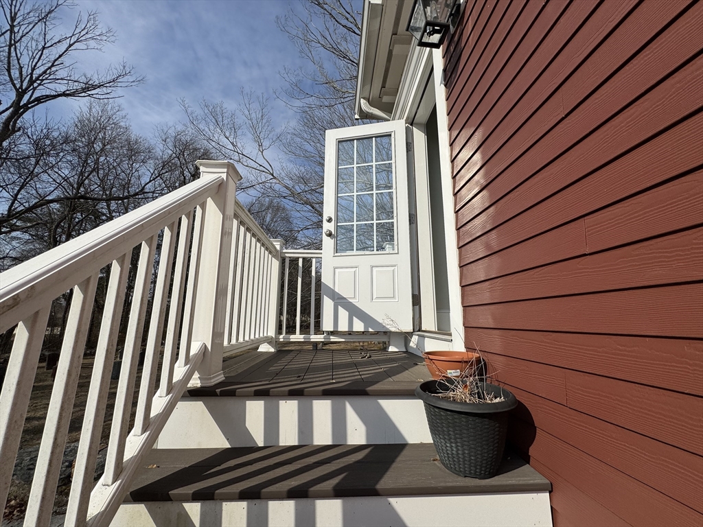 1037 Pleasant St, Bridgewater