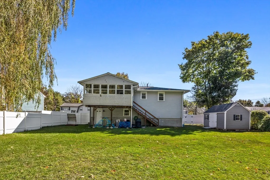 193 Bonham Rd, Dedham