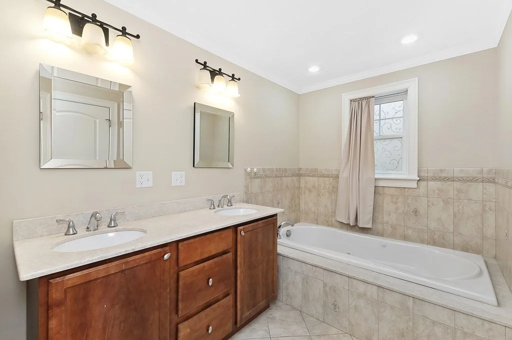 68 Waverley Ave, Newton Corner
