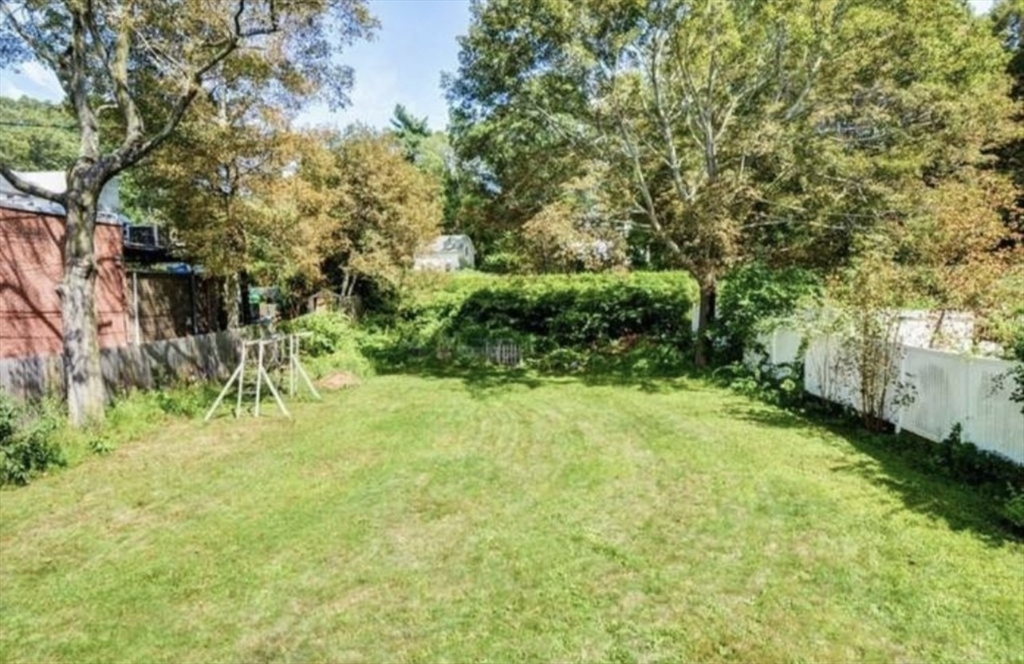 926 Walnut St, Newton Highlands