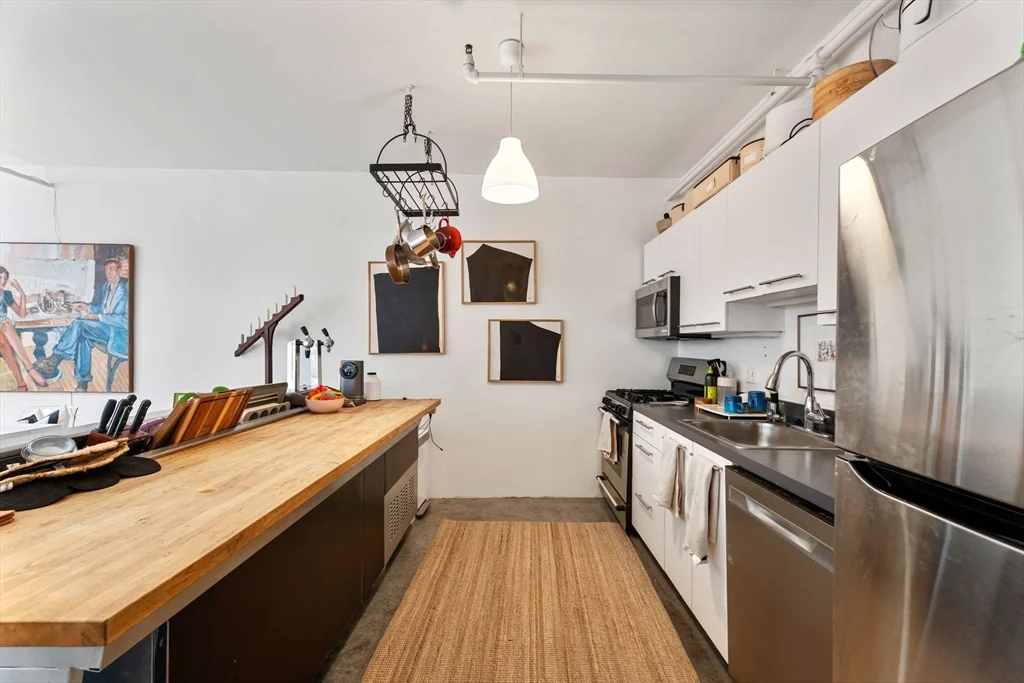 453 Washington St, Midtown