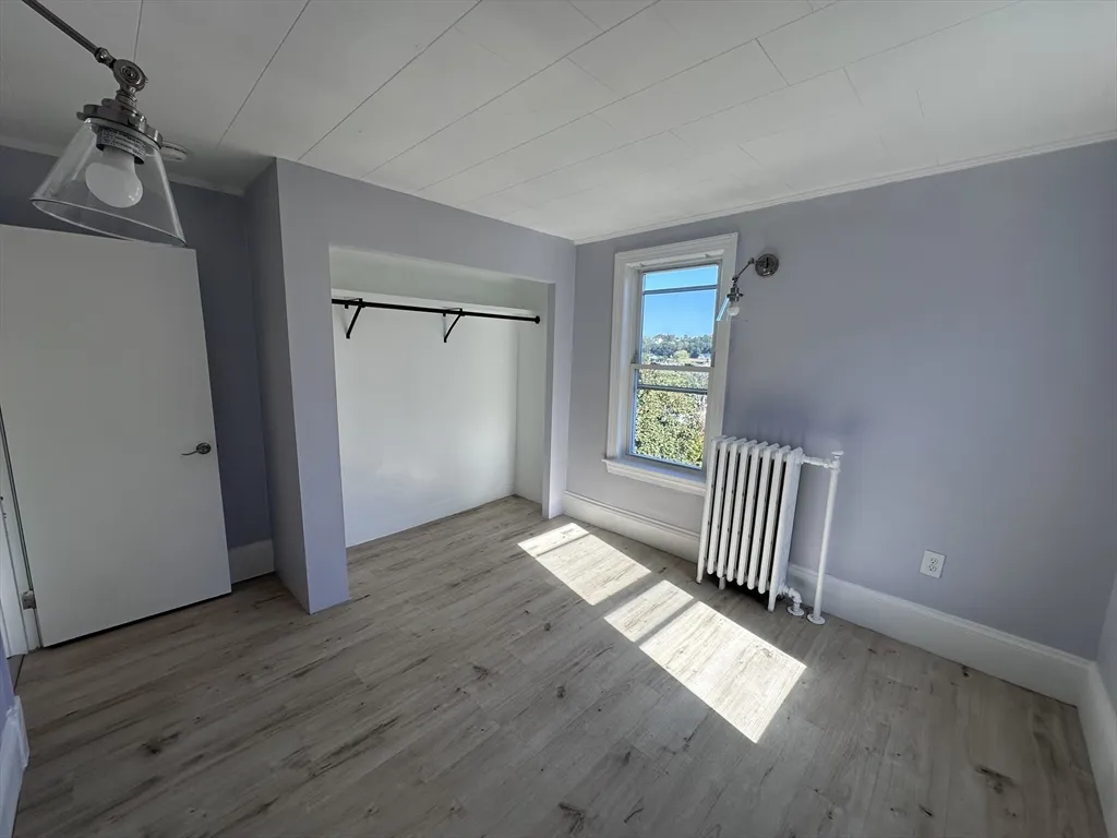 27 Prescott Ave, Chelsea