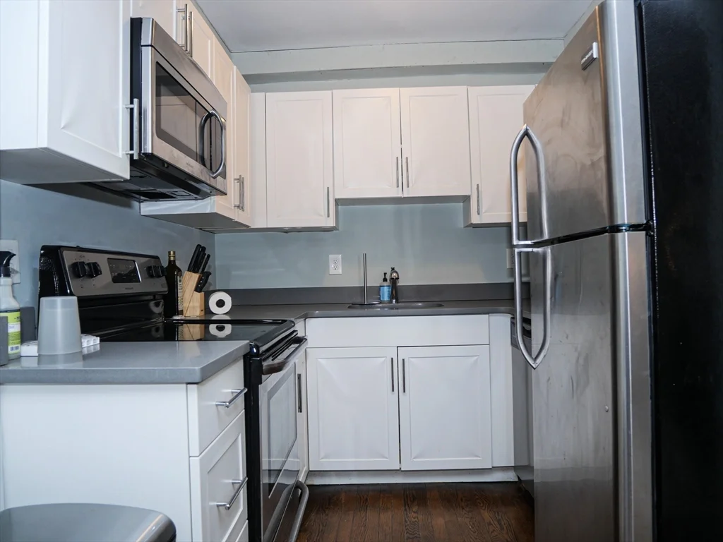 45 Carlton, Longwood