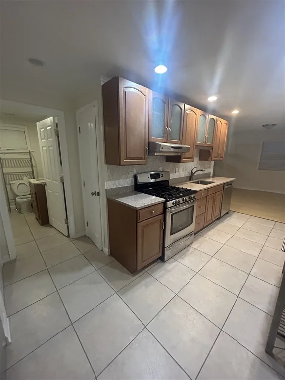 36 Hunting St, East Cambridge