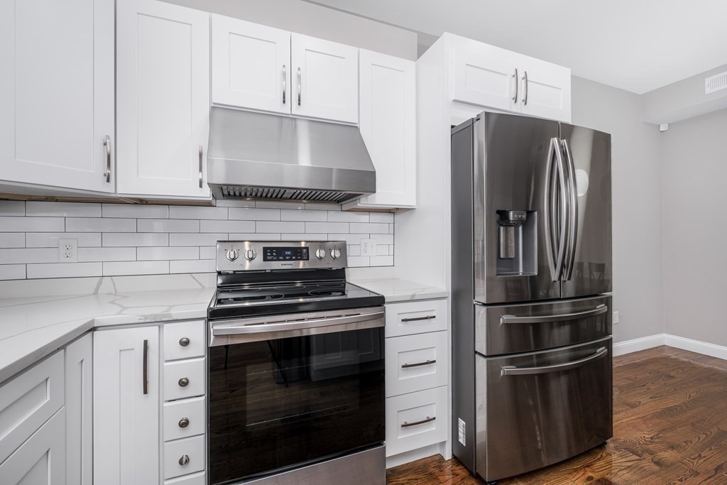 21 Bellevue Ave, Revere