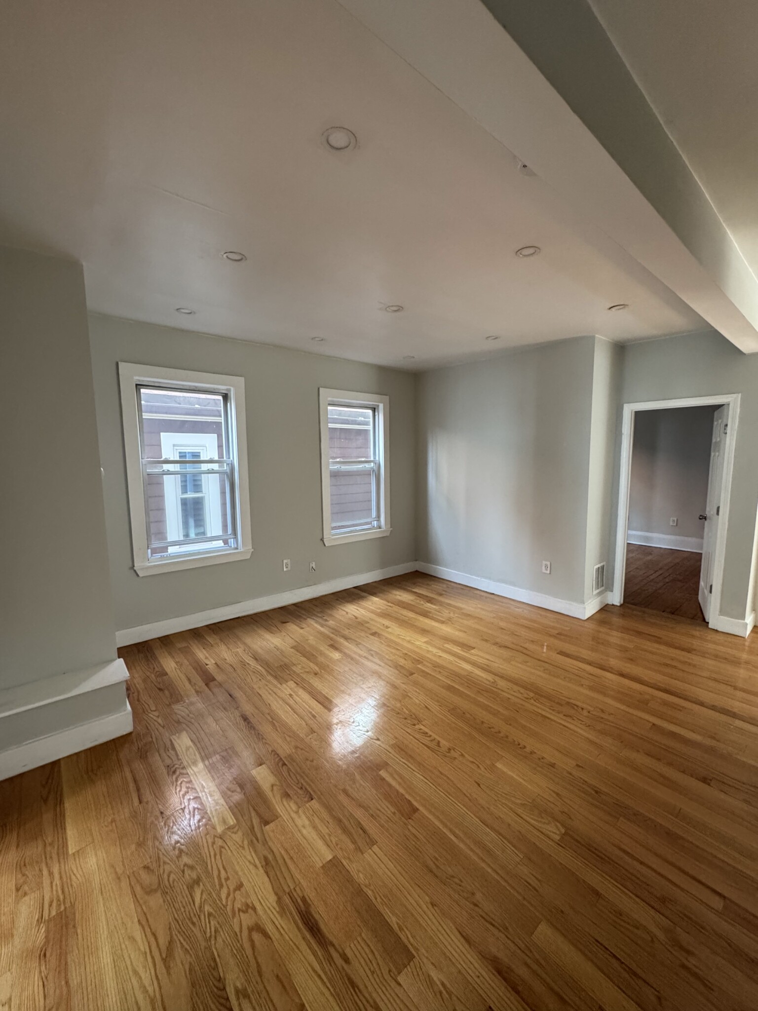 11 Anson St, Jamaica Plain