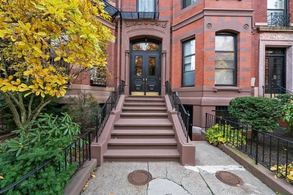 320 Commonwealth Ave, Back Bay