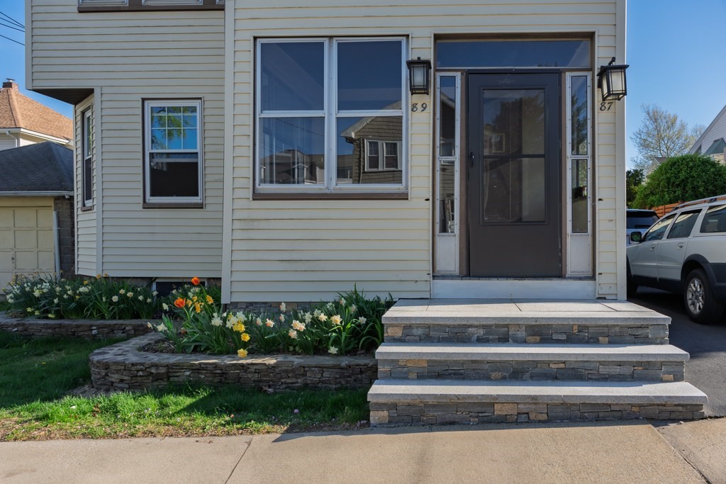 87 Harnden Ave, Watertown