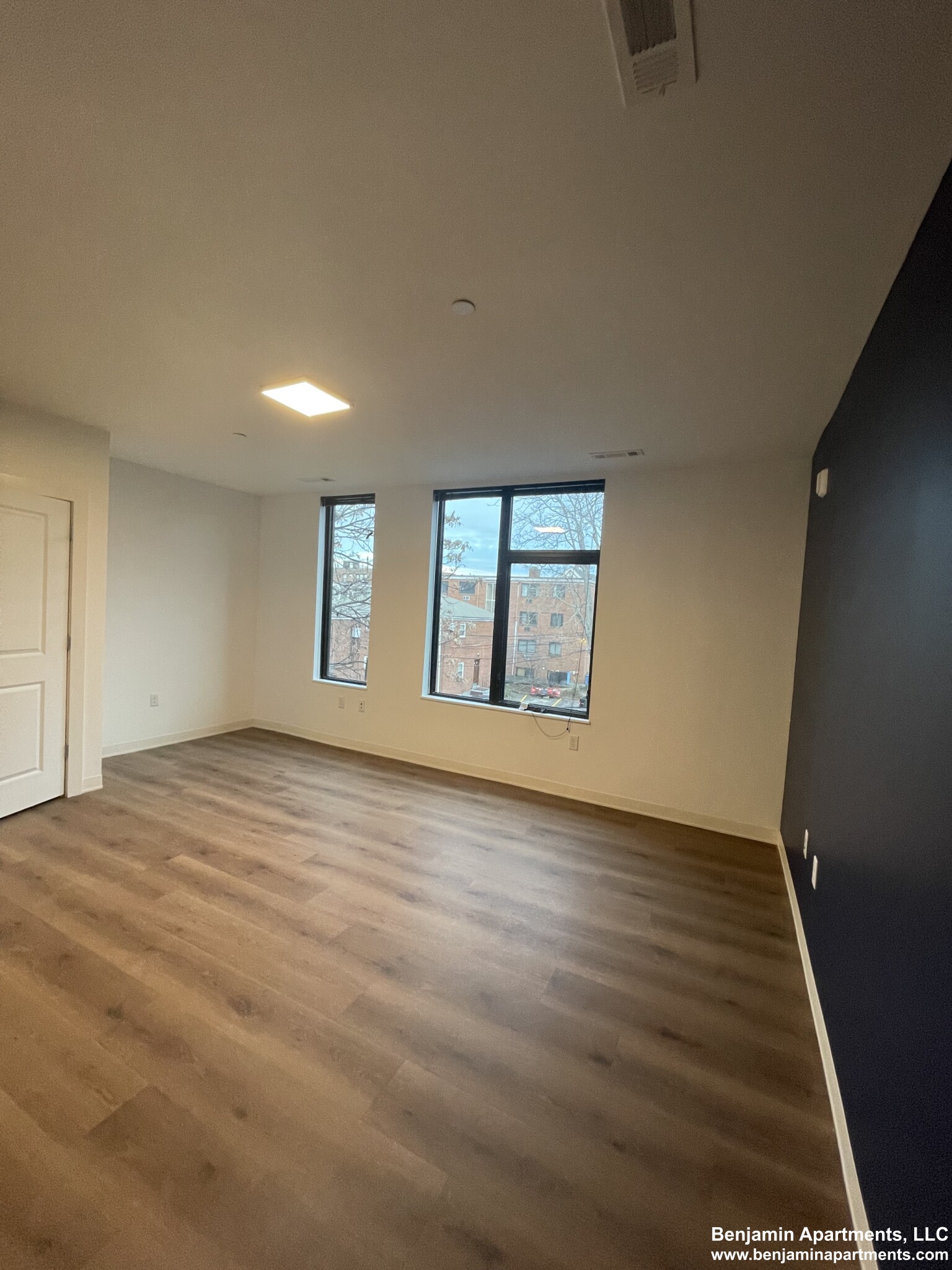 89 Brighton Ave, Allston