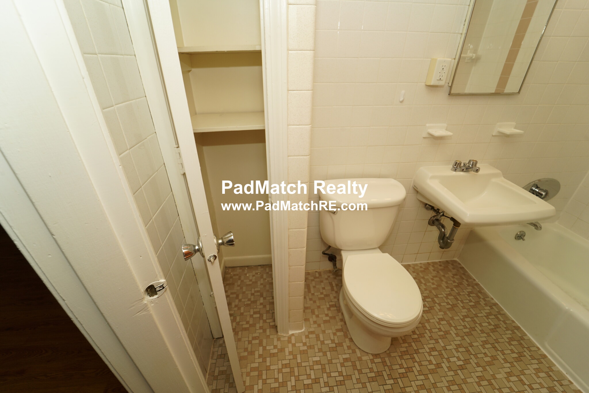 1 bed, 1 bath apartment for rent at 78 South Huntington Ave Unit 4, Jamaica Plain — photo 4 of 11