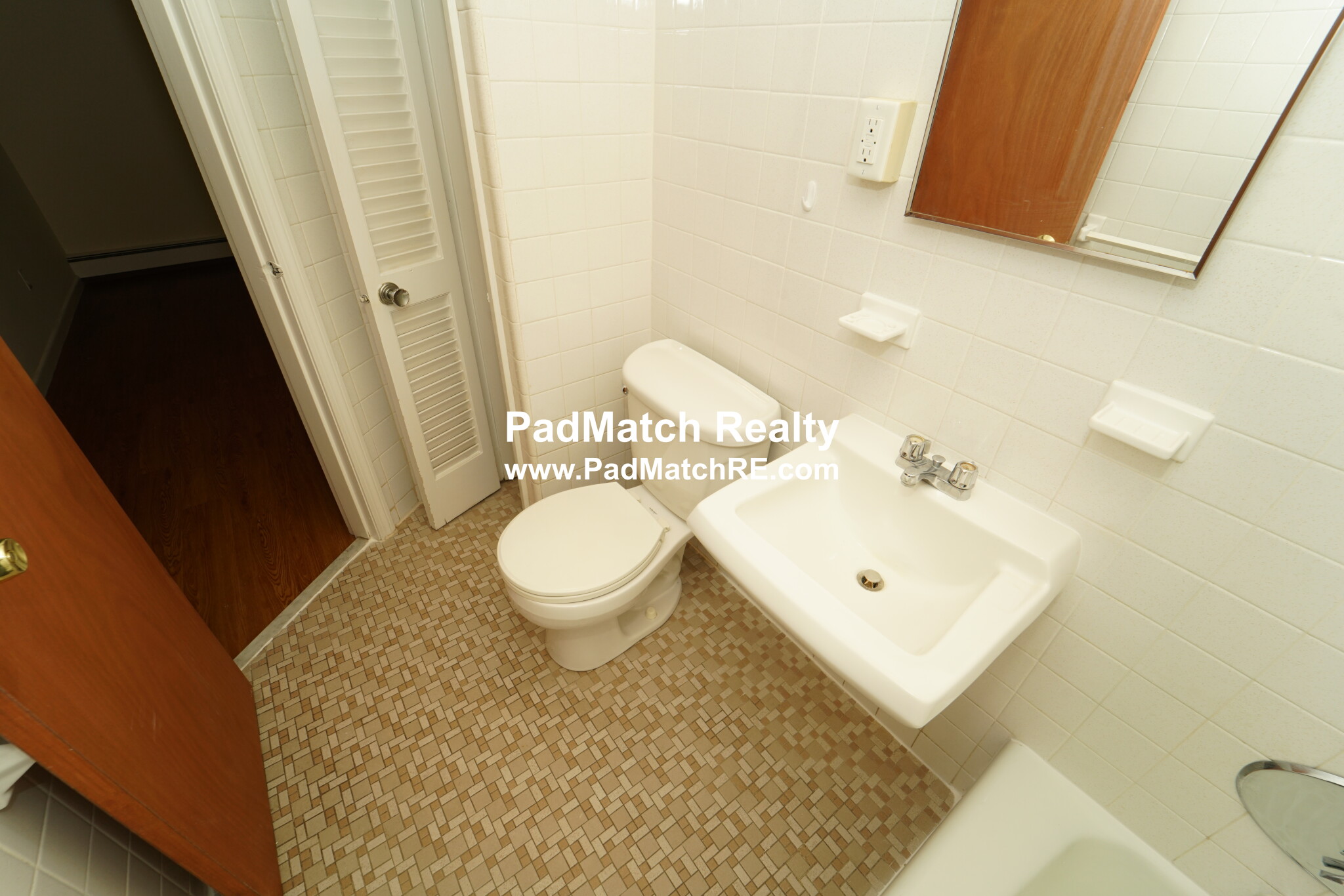 1 bed, 1 bath apartment for rent at 78 South Huntington Ave Unit 4, Jamaica Plain — photo 5 of 11