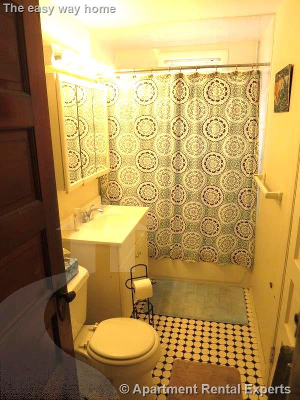 10 Cambridge Terr, Porter Square