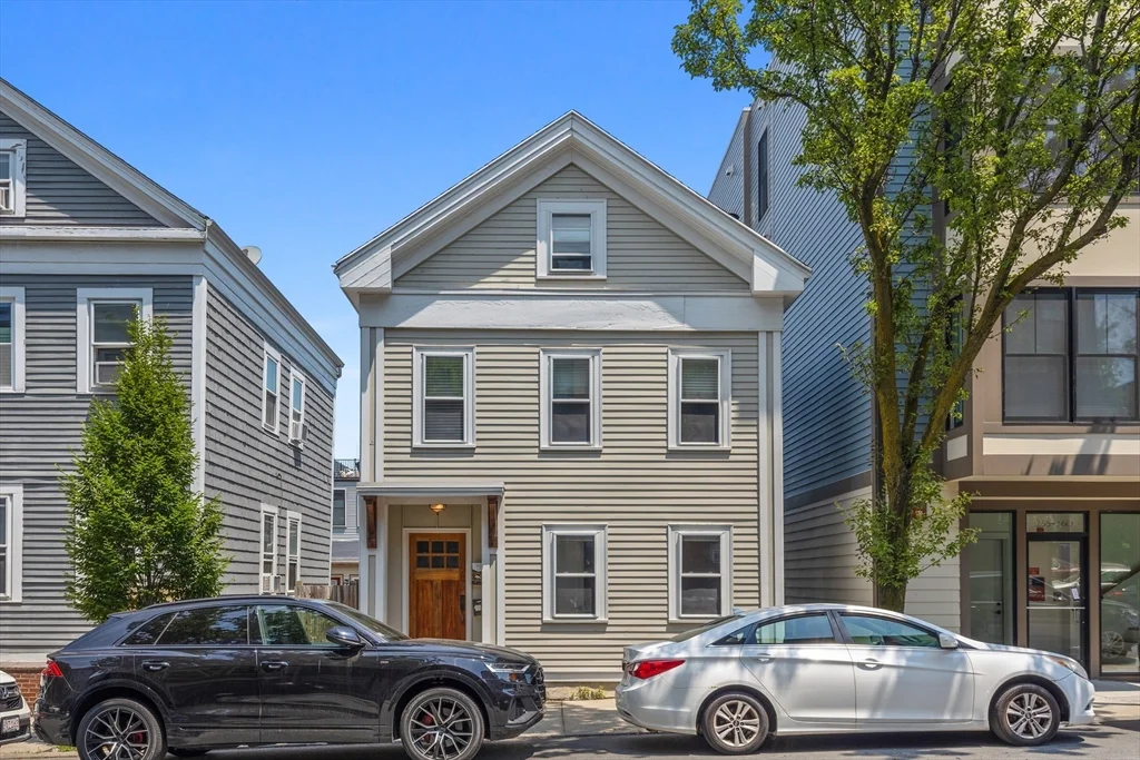256 W 3rd St, South Boston