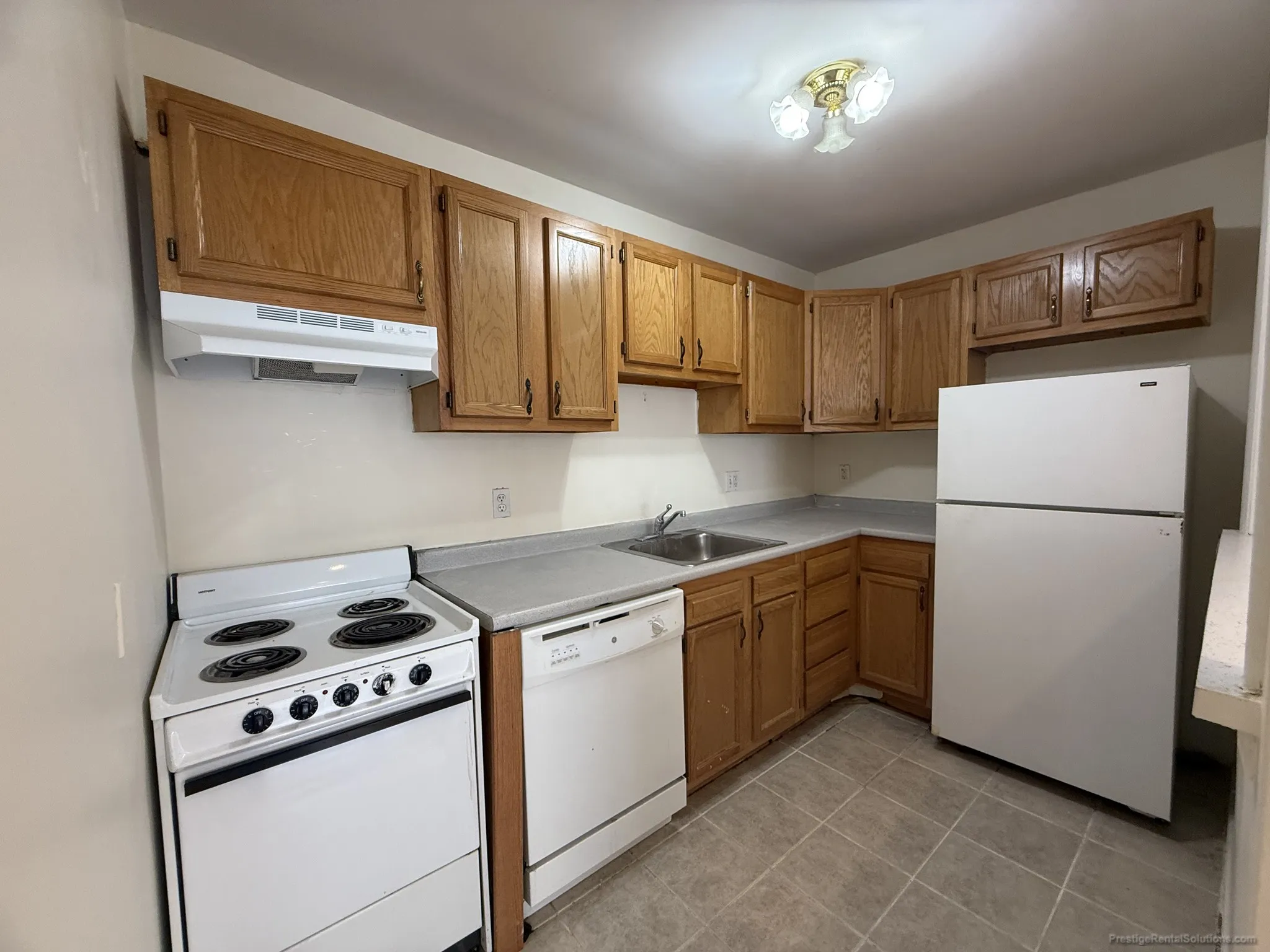 34 Gardner St, Allston