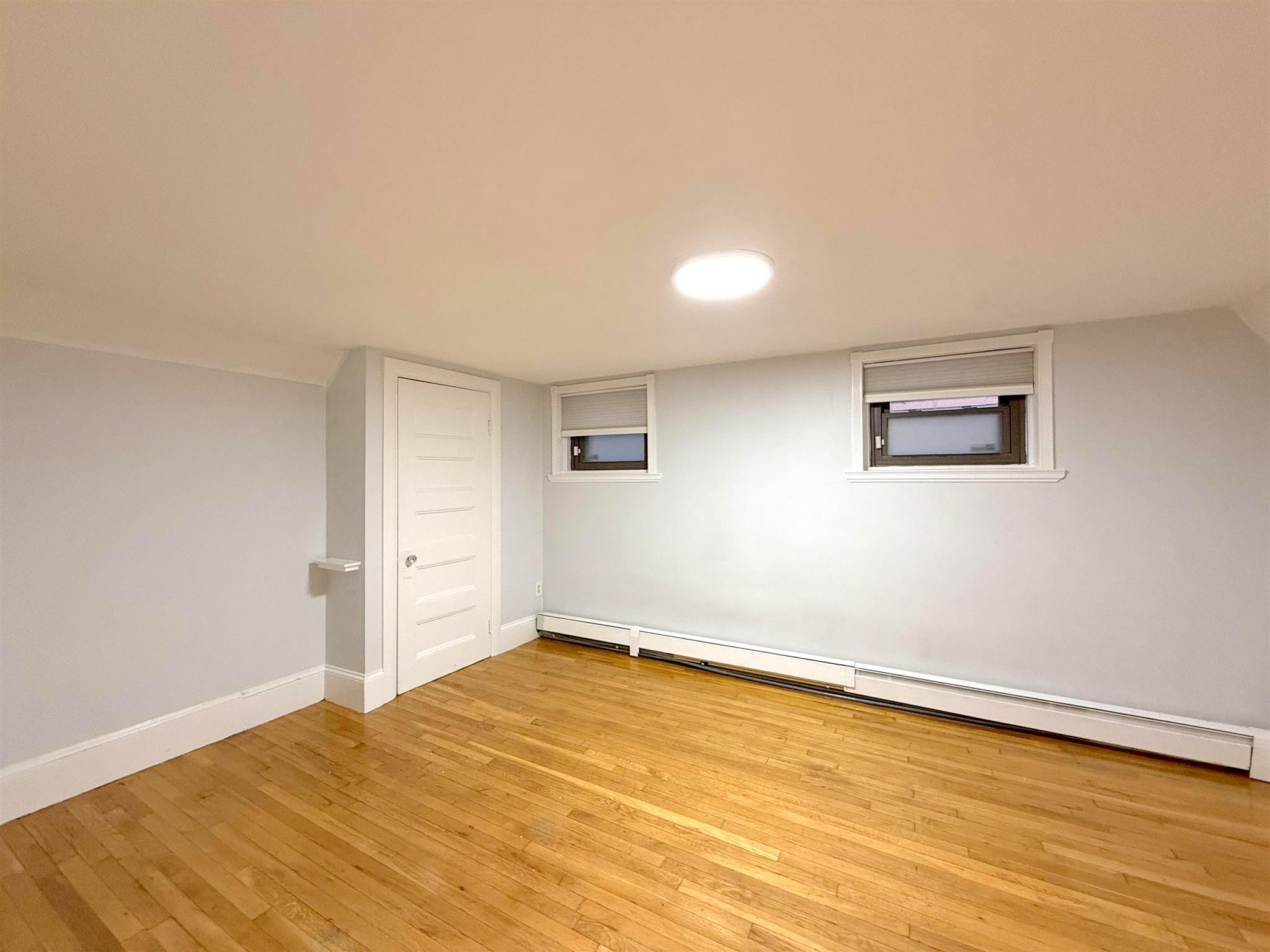 15 Trowbridge St, Mid-Cambridge