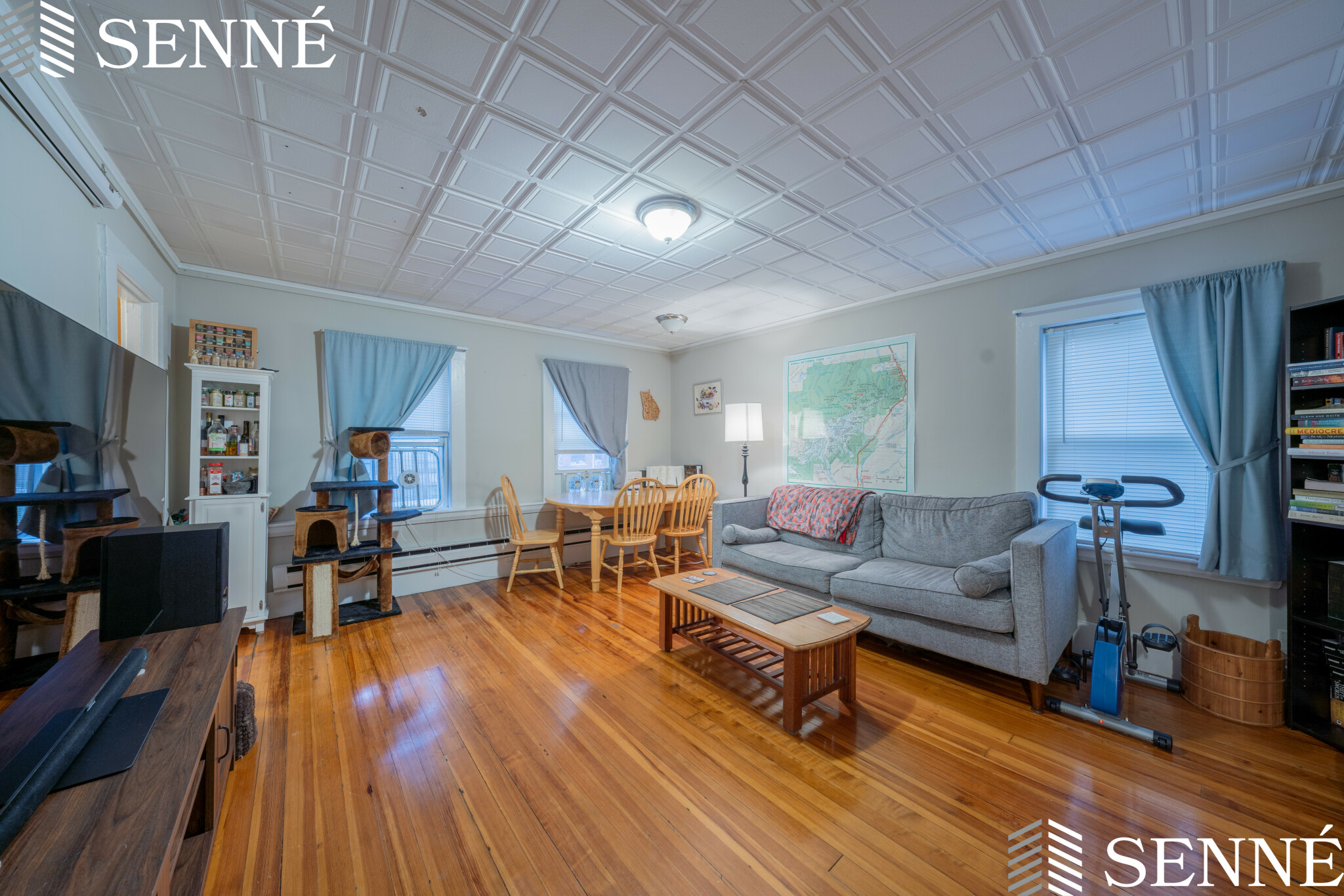 720 Massachusetts Ave, Riverside