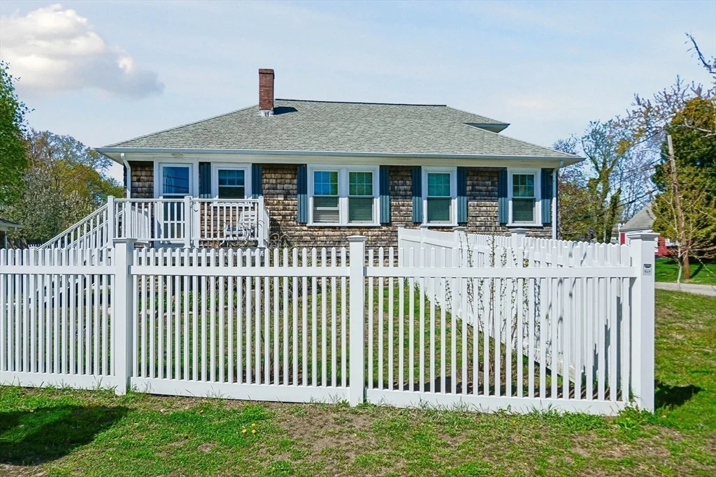 117 S Atlantic Ave, Warwick