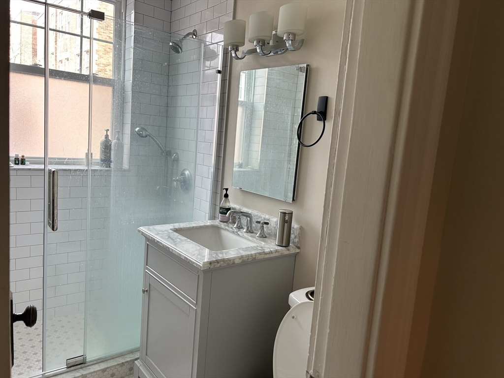 15 Short St, Brookline