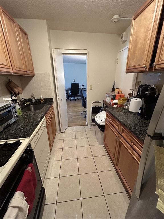 33 Pond Ave, Brookline Village