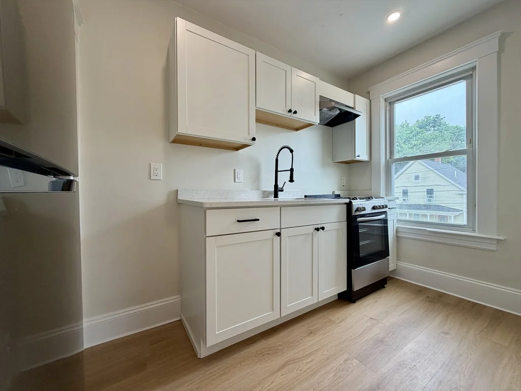 29 John St, Attleboro