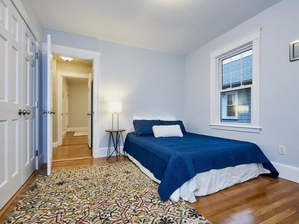 35 Roseway St, Jamaica Plain