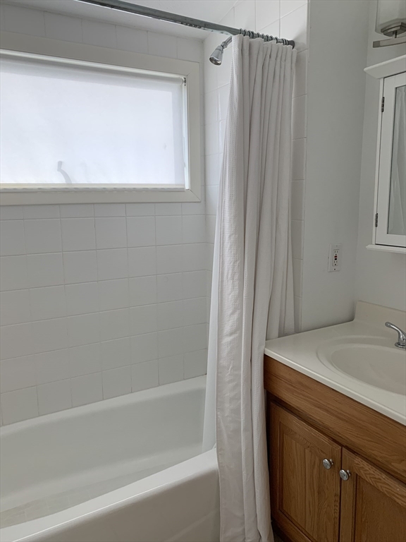 5 Bryant Rd, Lexington