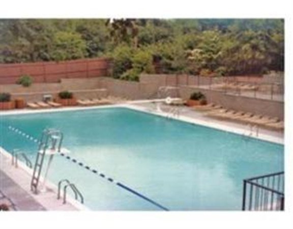 33 Pond Ave, Brookline Village