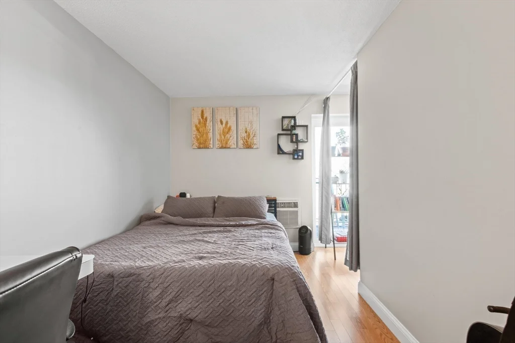 36 Bellvista, Allston